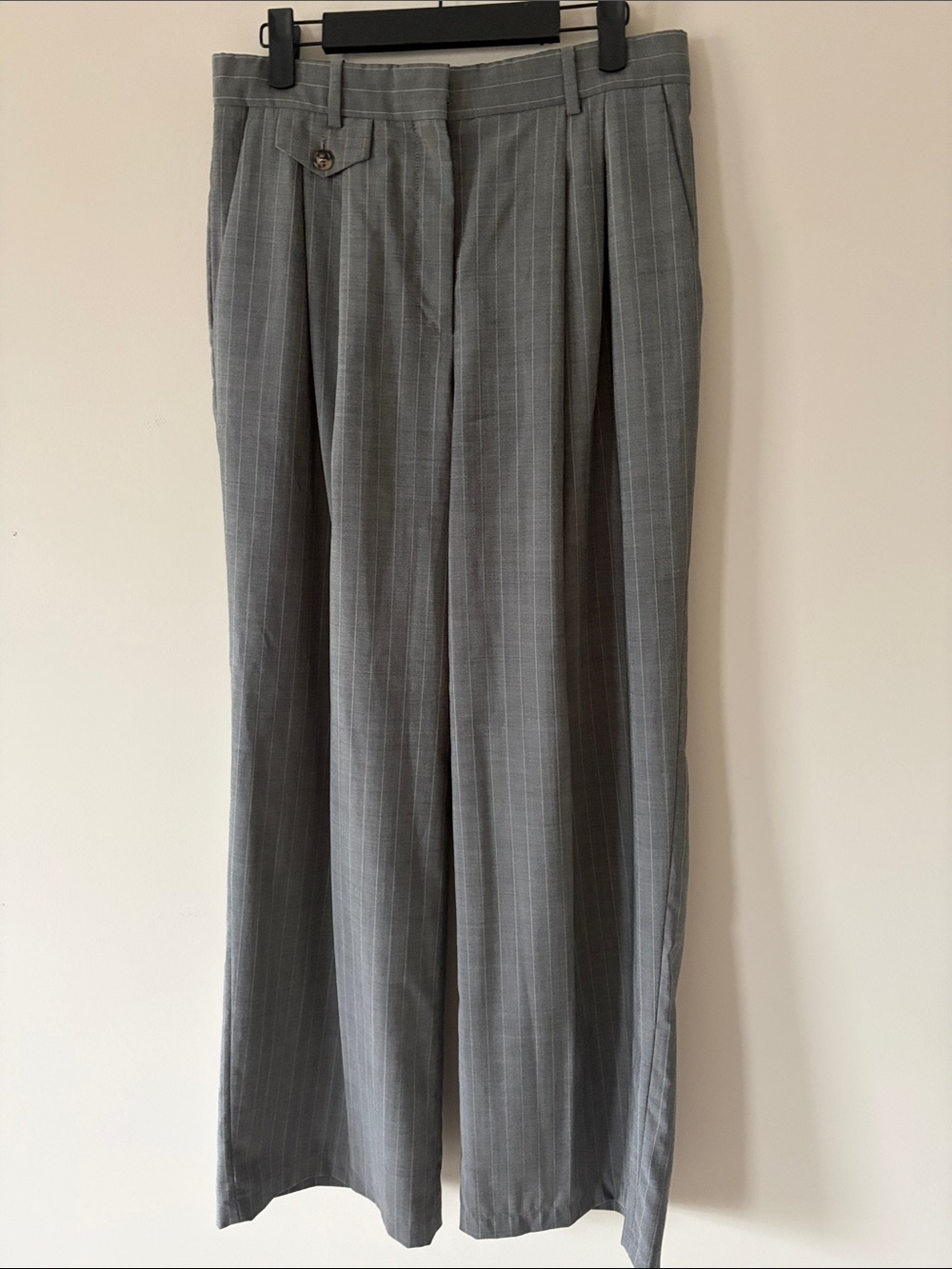 Women's Wide Leg Pinstripe Pants in Gray, size 6